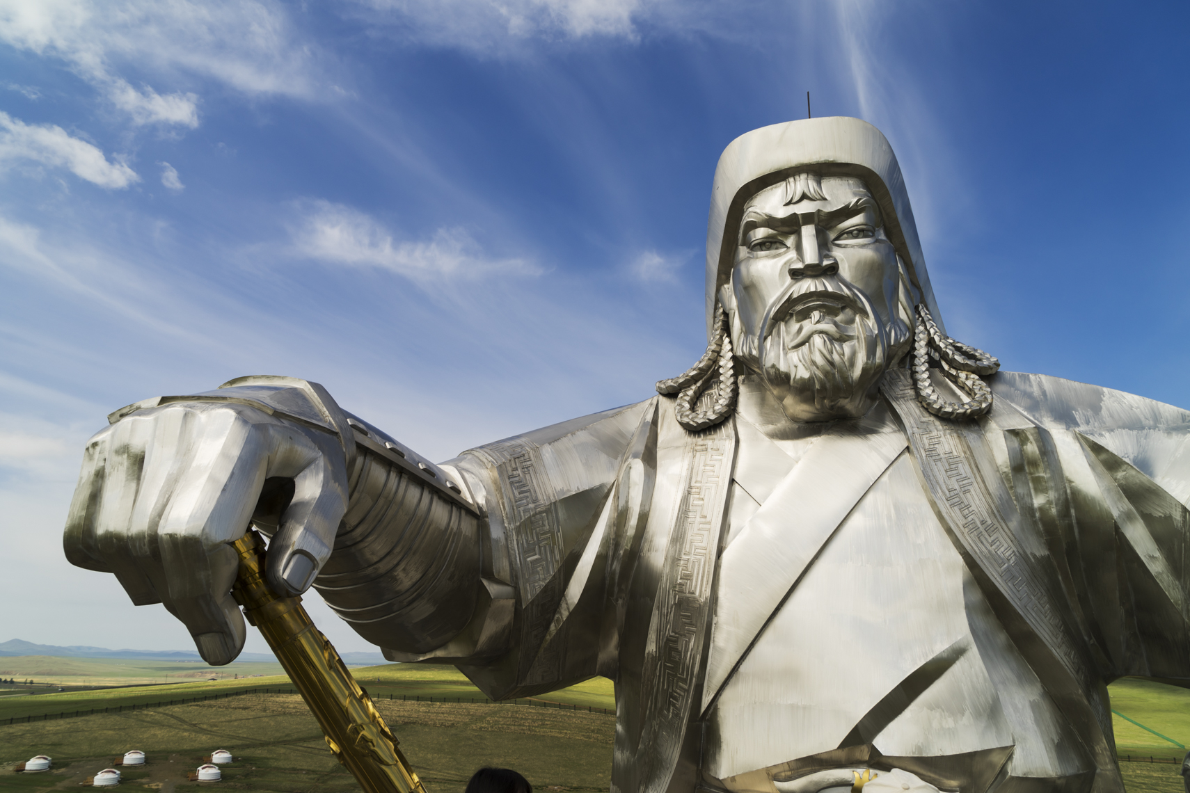 Памятник Чингисхану в Улан-Удэ